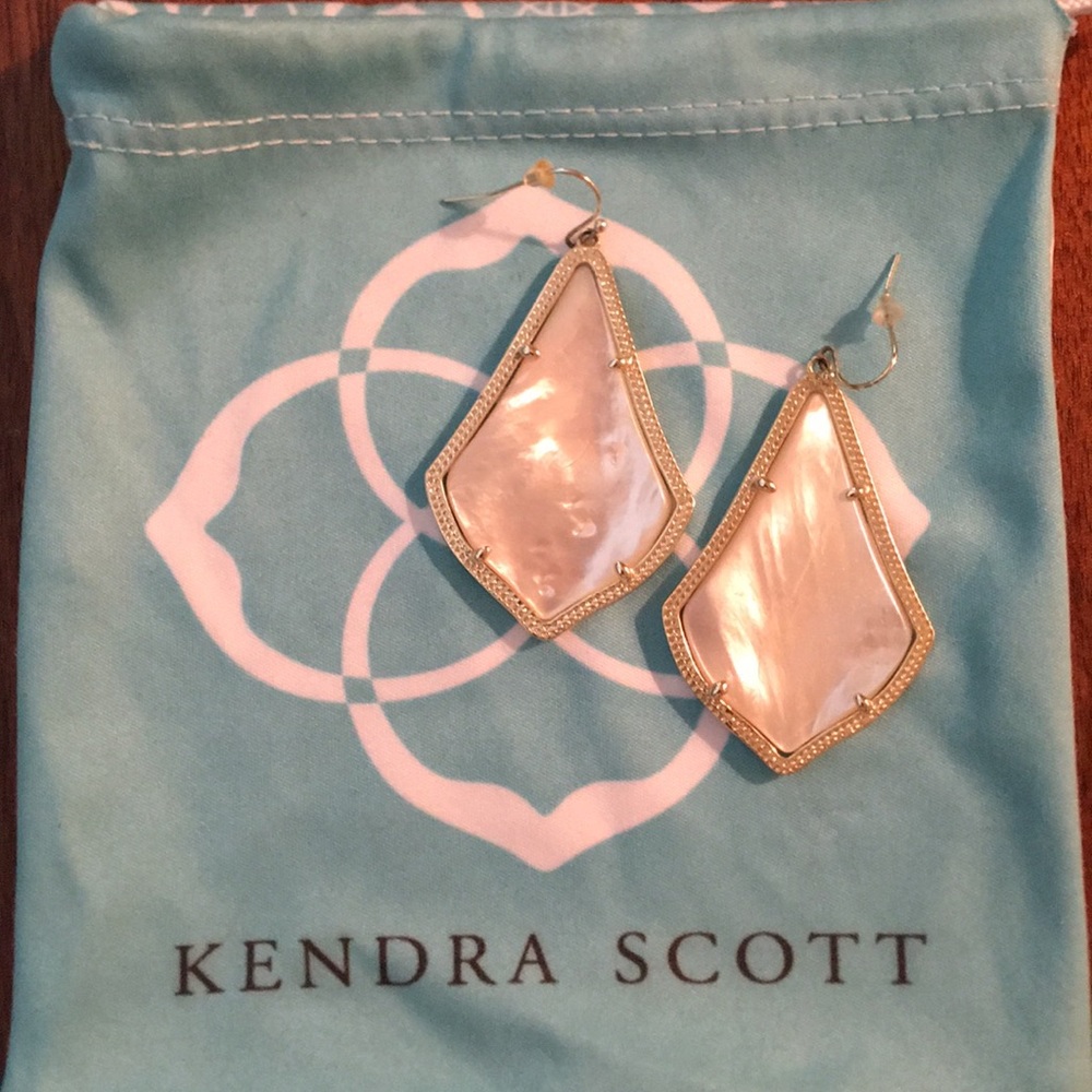 Large Alex gold earrings in Mother of pearl